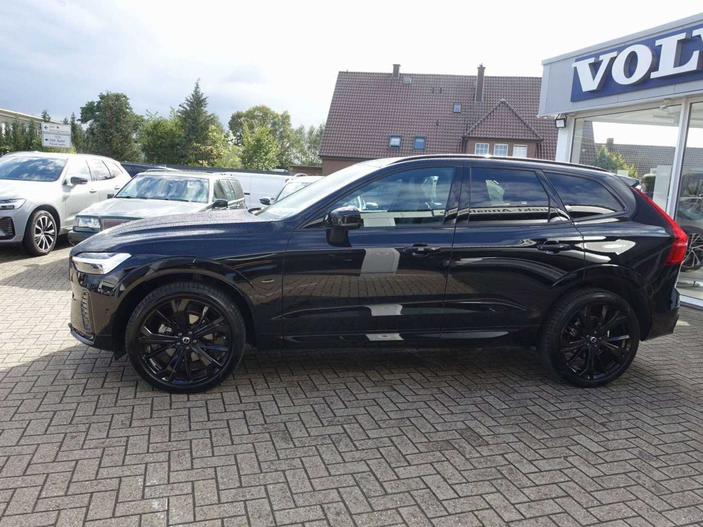 Volvo  Black Edition Plus B5 AWD/360°/HeadUp/BLIS