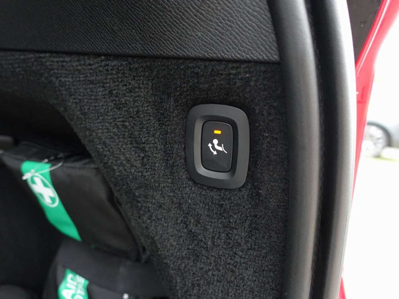 Volvo  Ultra, T8 AWD Plug-in Hybrid/AHK/360°/Pano