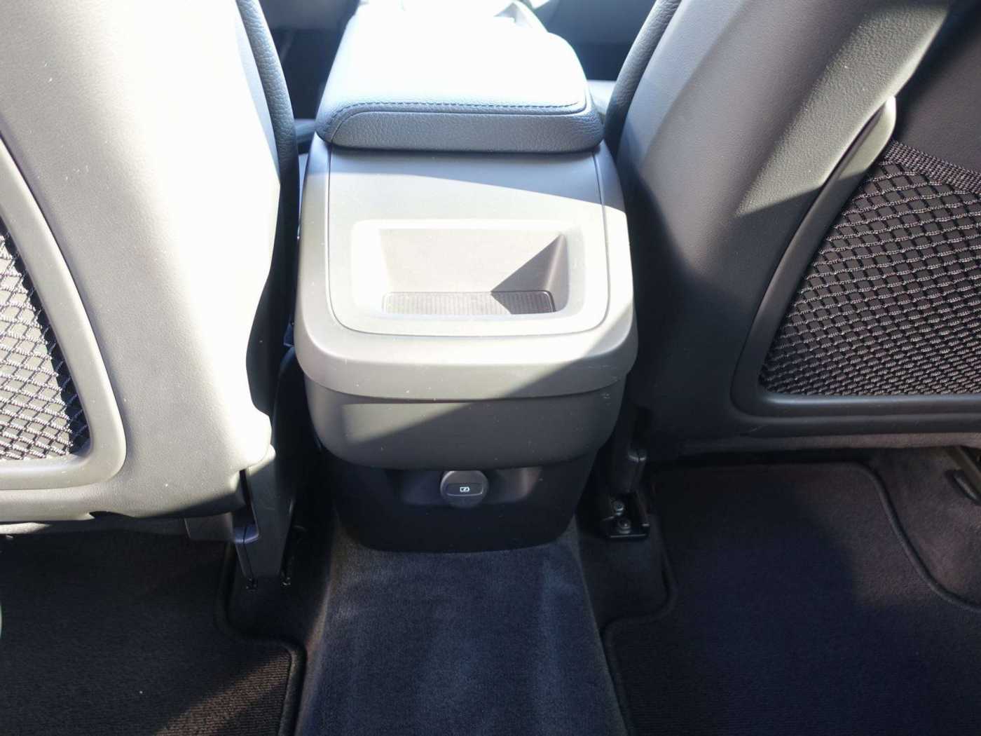 Volvo  B4 AWD Diesel Inscription AHK/STDHZG/KAMERA