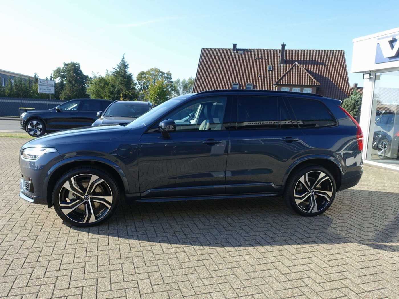 Volvo  Ultra T8 AWD/360°/FourC/B&W/Massage/HeadUP