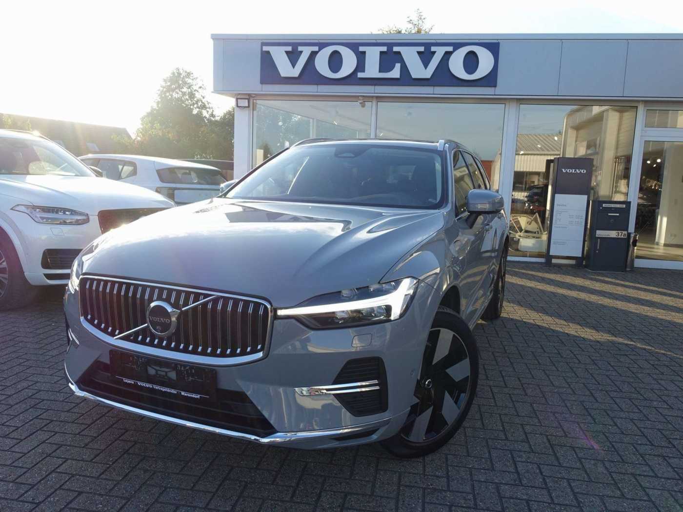Volvo  Plus T6 AWD/Pano/H&K/AHK/FourC/360°/BLIS