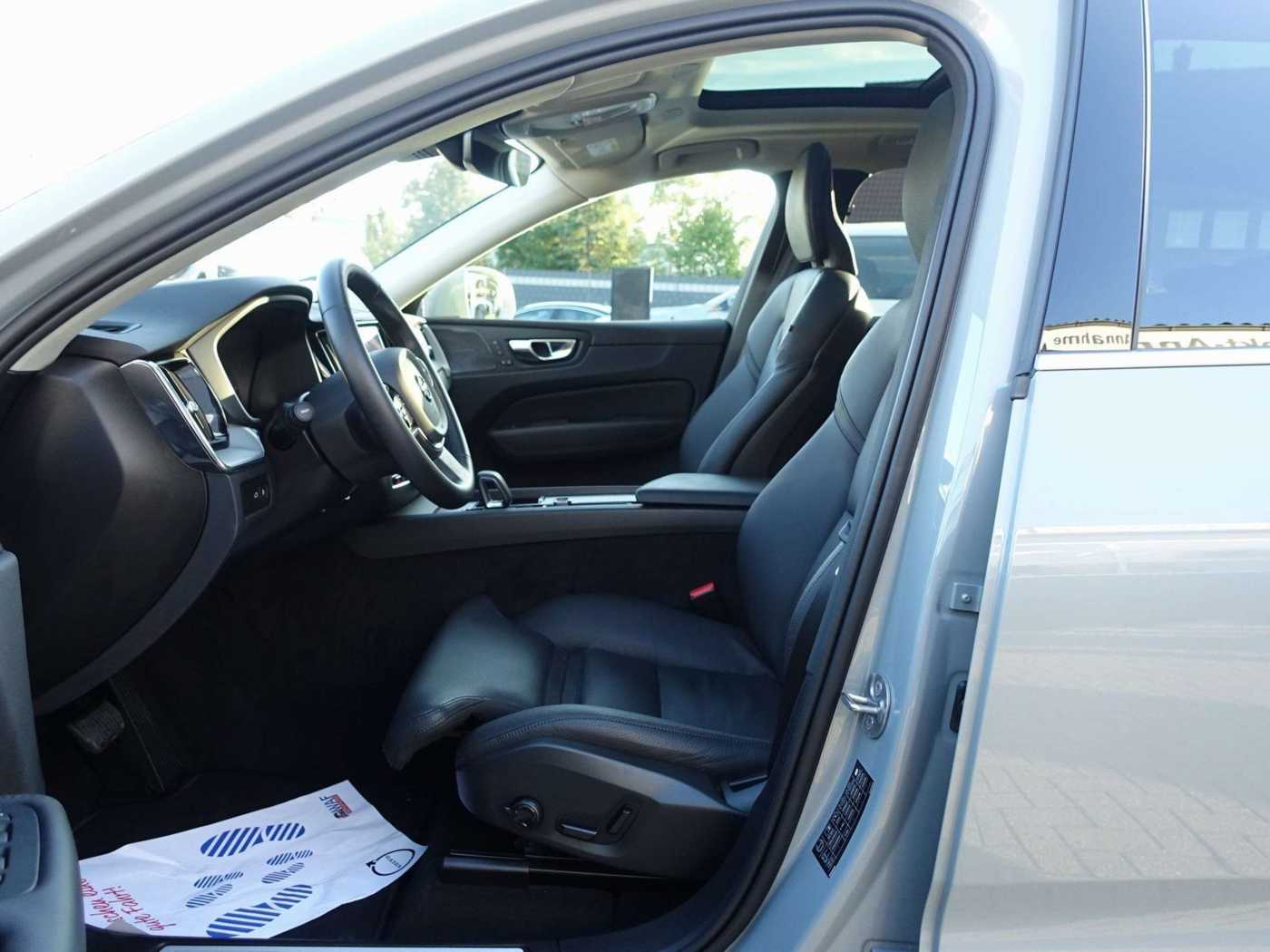 Volvo  Plus T6 AWD/Pano/H&K/AHK/FourC/360°/BLIS