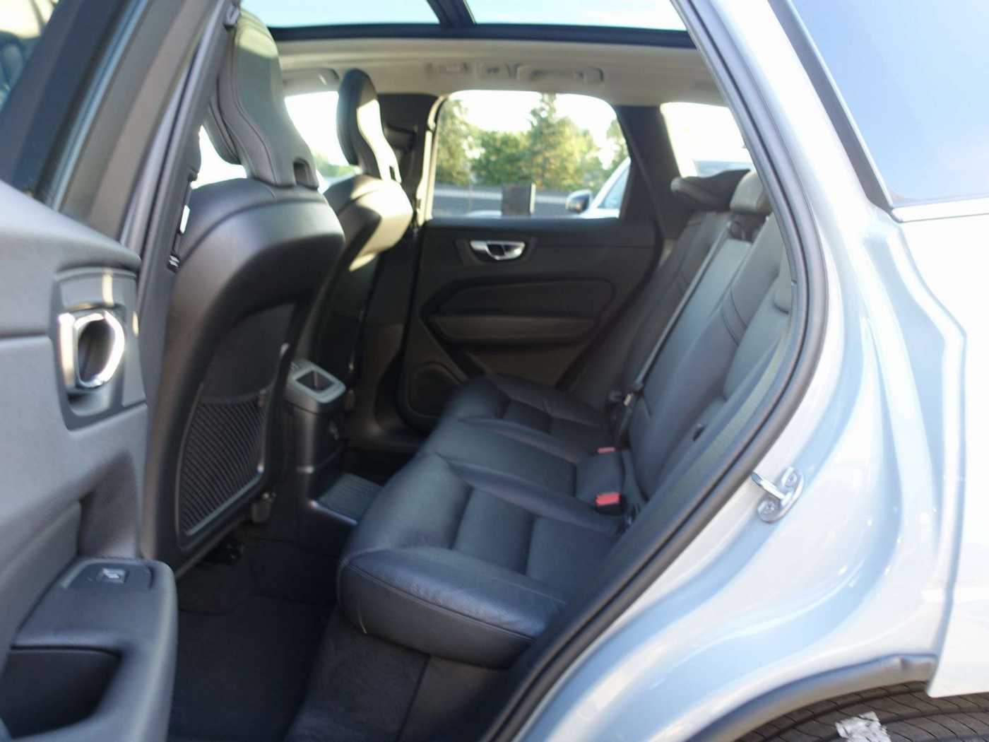 Volvo  Plus T6 AWD/Pano/H&K/AHK/FourC/360°/BLIS