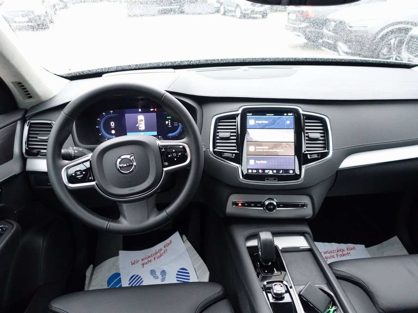 Volvo  Ultra T8 AWD/FourC/AHK/HeadUP/Pano/360°/BLS