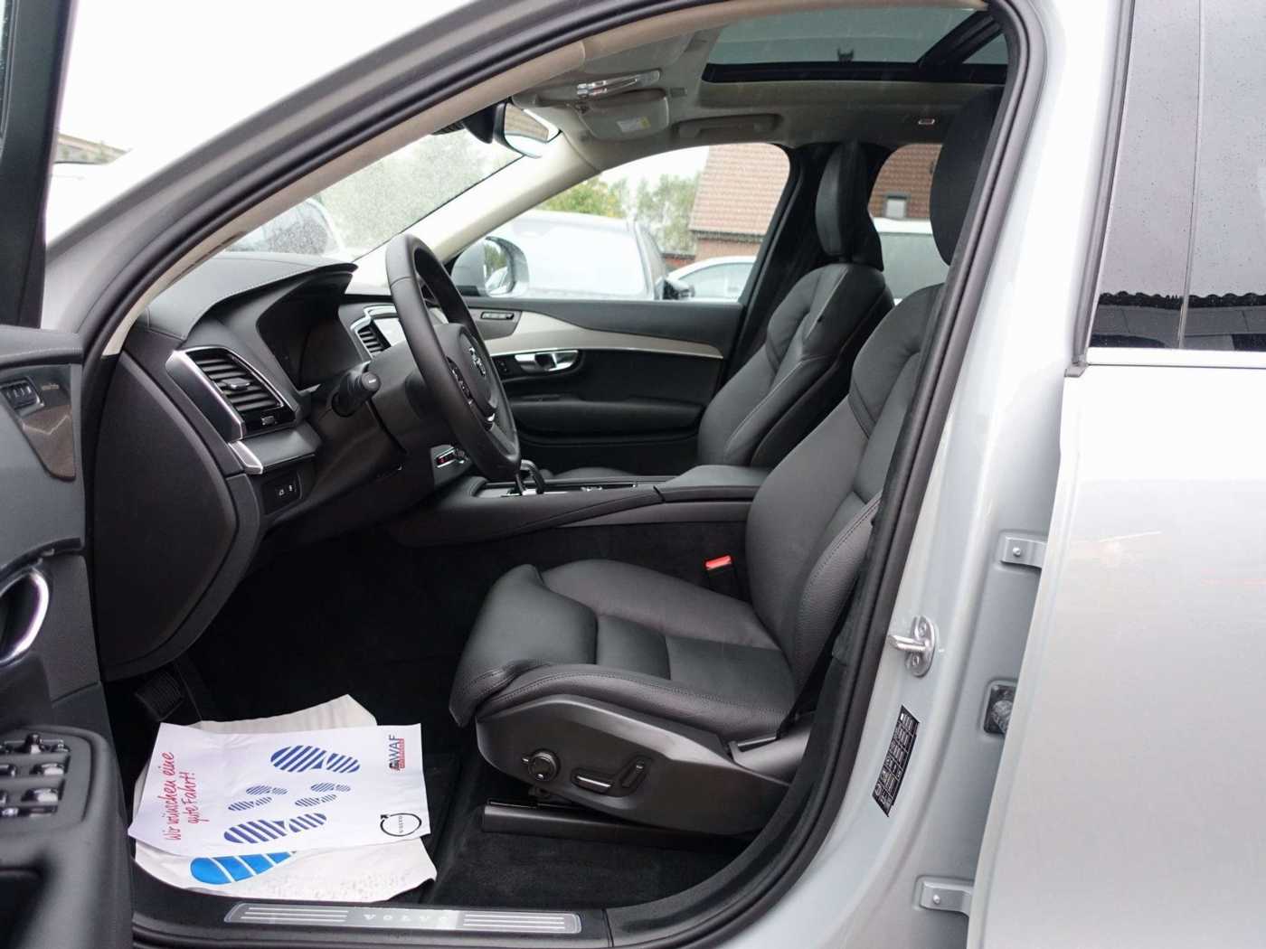 Volvo  Ultra T8 AWD/FourC/AHK/HeadUP/Pano/360°/BLS