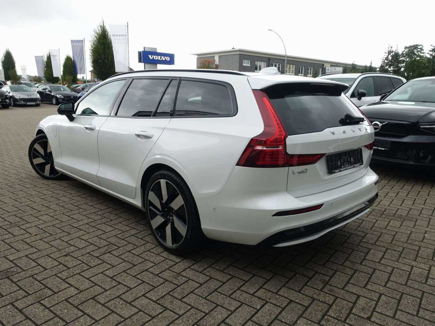 Volvo  Ultra, T6 AWD Plug-in Hybrid/360°/BLIS/B&W