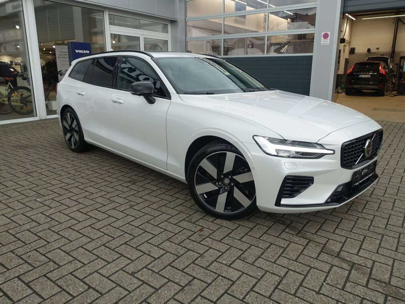 Volvo  Ultra, T6 AWD Plug-in Hybrid/360°/BLIS/B&W