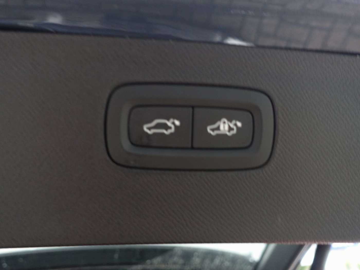 Volvo  Plus, T8 AWD/360°/HeadUP/Pano/H&K/BLIS/