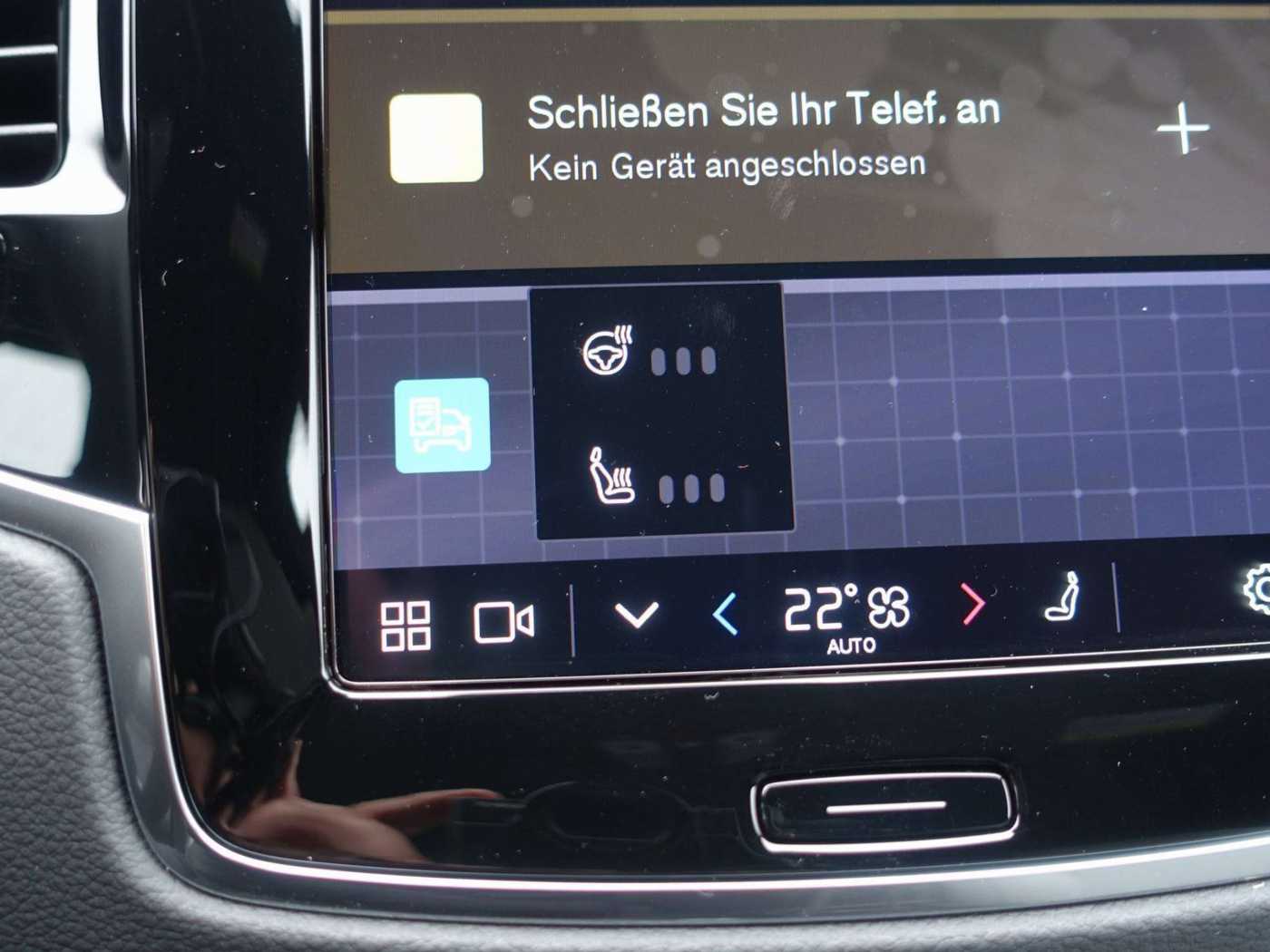 Volvo  Plus Dark T8 AWD Plug-inHybrid/AHK/360°/H&K