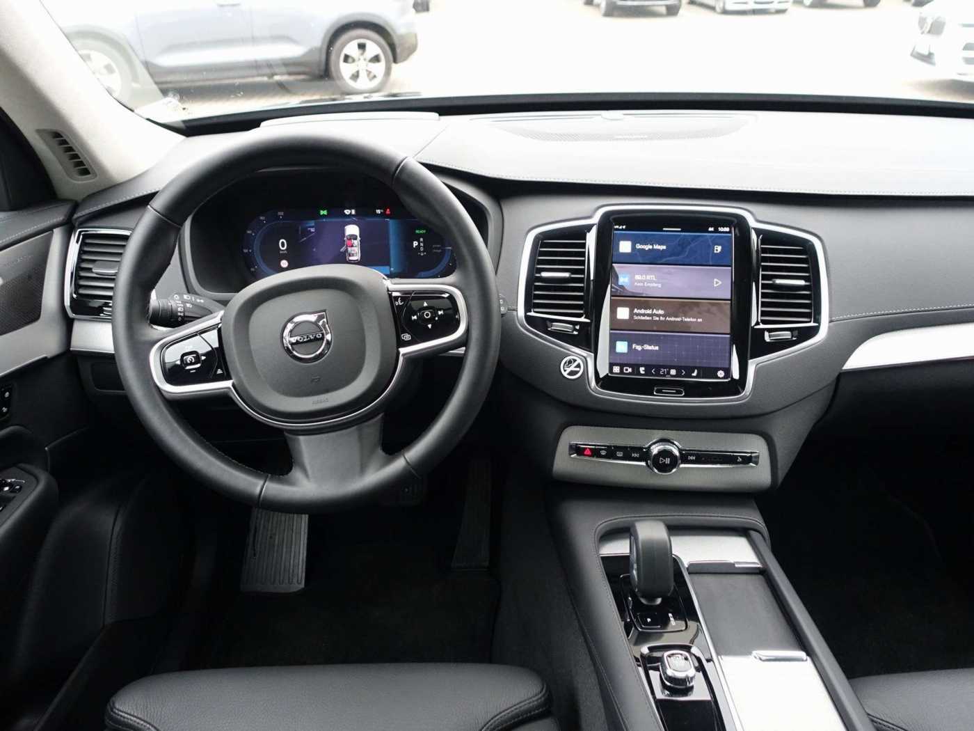 Volvo  Ultra Dark T8 AWD/HeadUP/360°/Pano/H&K/AHK