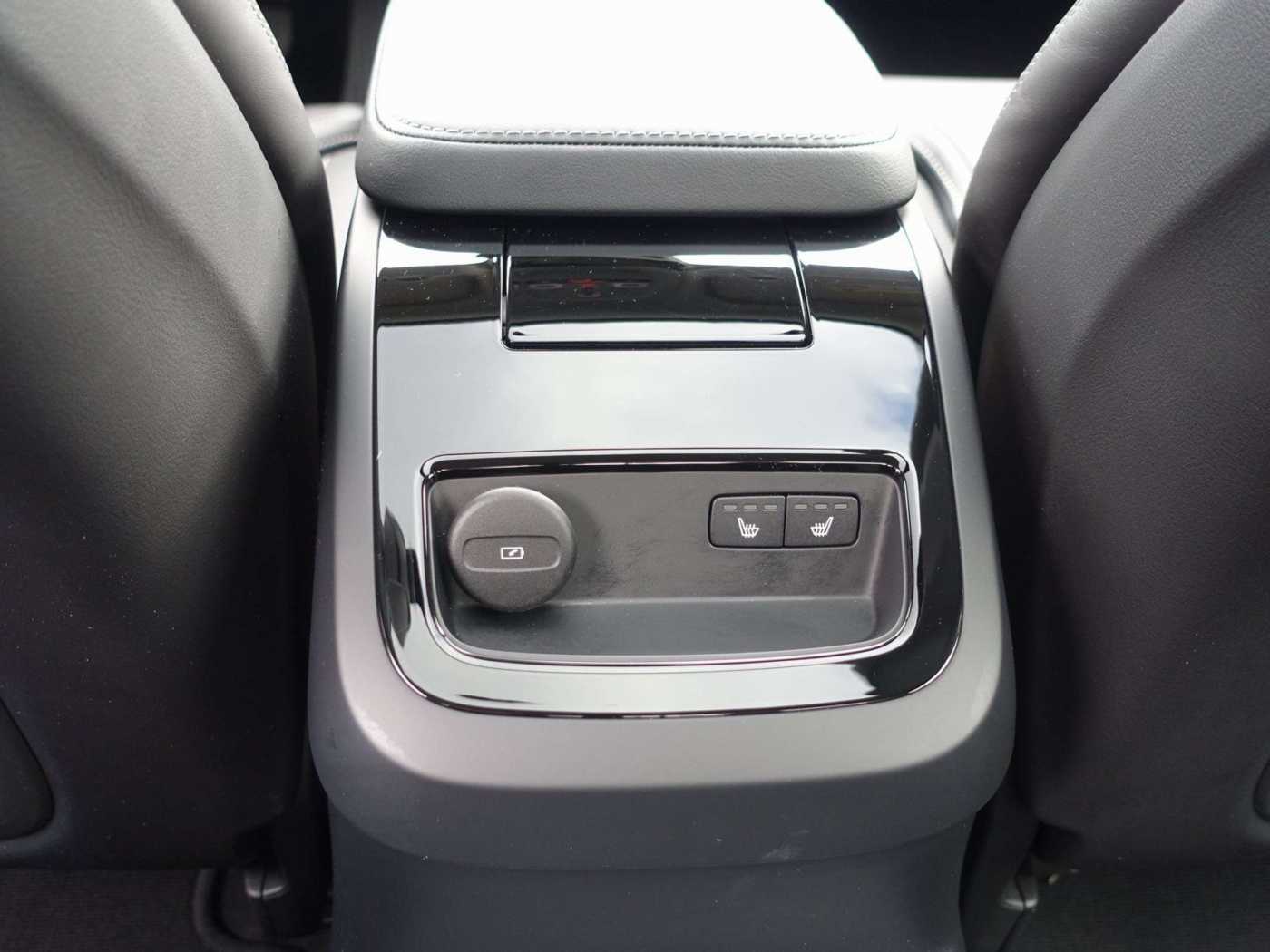 Volvo  Recharge Ultimate T8 AWD/360°Cam/B&W/HeadUp