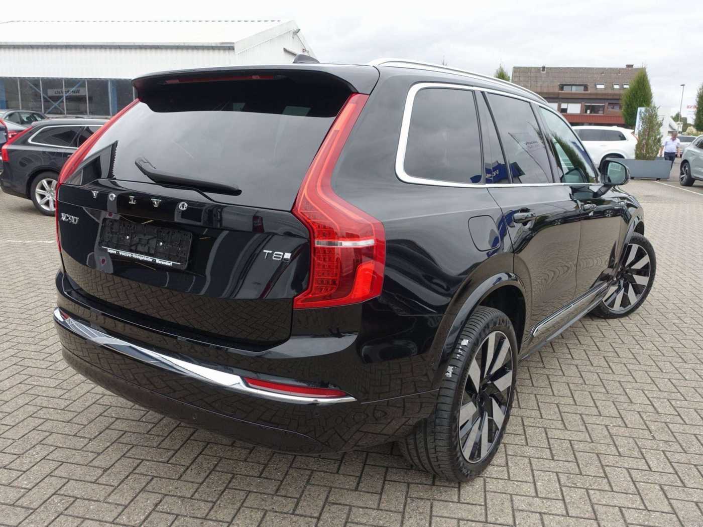 Volvo  Plus Bright T8 AWD Plug-In B&W/HUD/PANORAMA