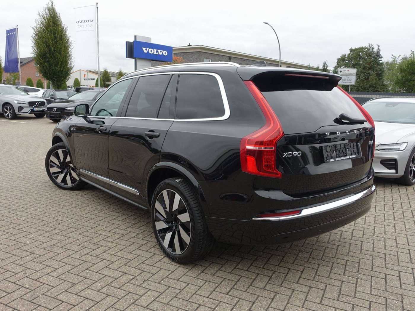 Volvo  Plus Bright T8 AWD Plug-In B&W/HUD/PANORAMA