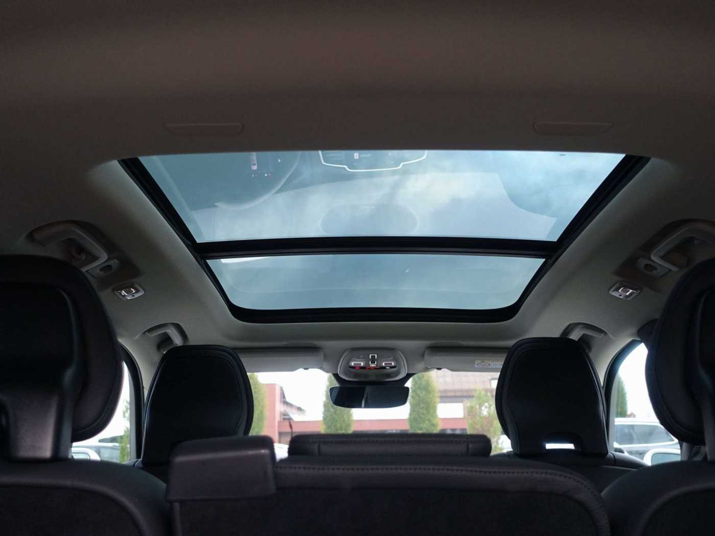Volvo  Plus T8 AWD Plug-in Hybrid/360°Cam/HeadUp