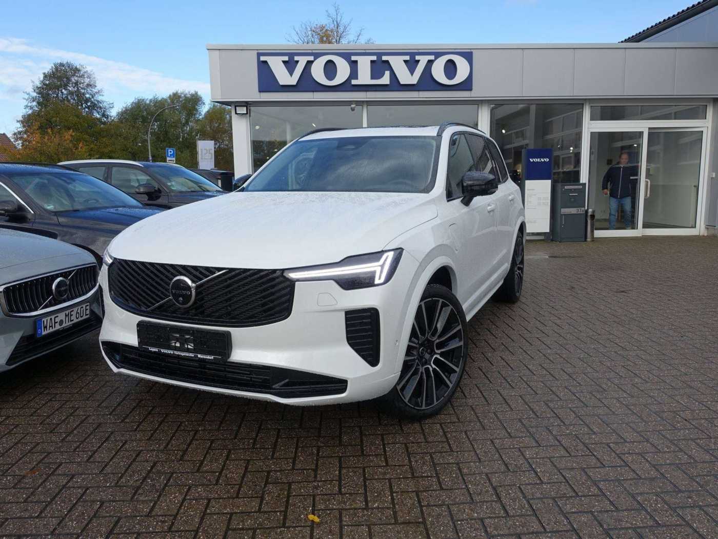 Volvo  Ultra Dark T8 AWD Plug-in Hybrid/AHK/HeadUP