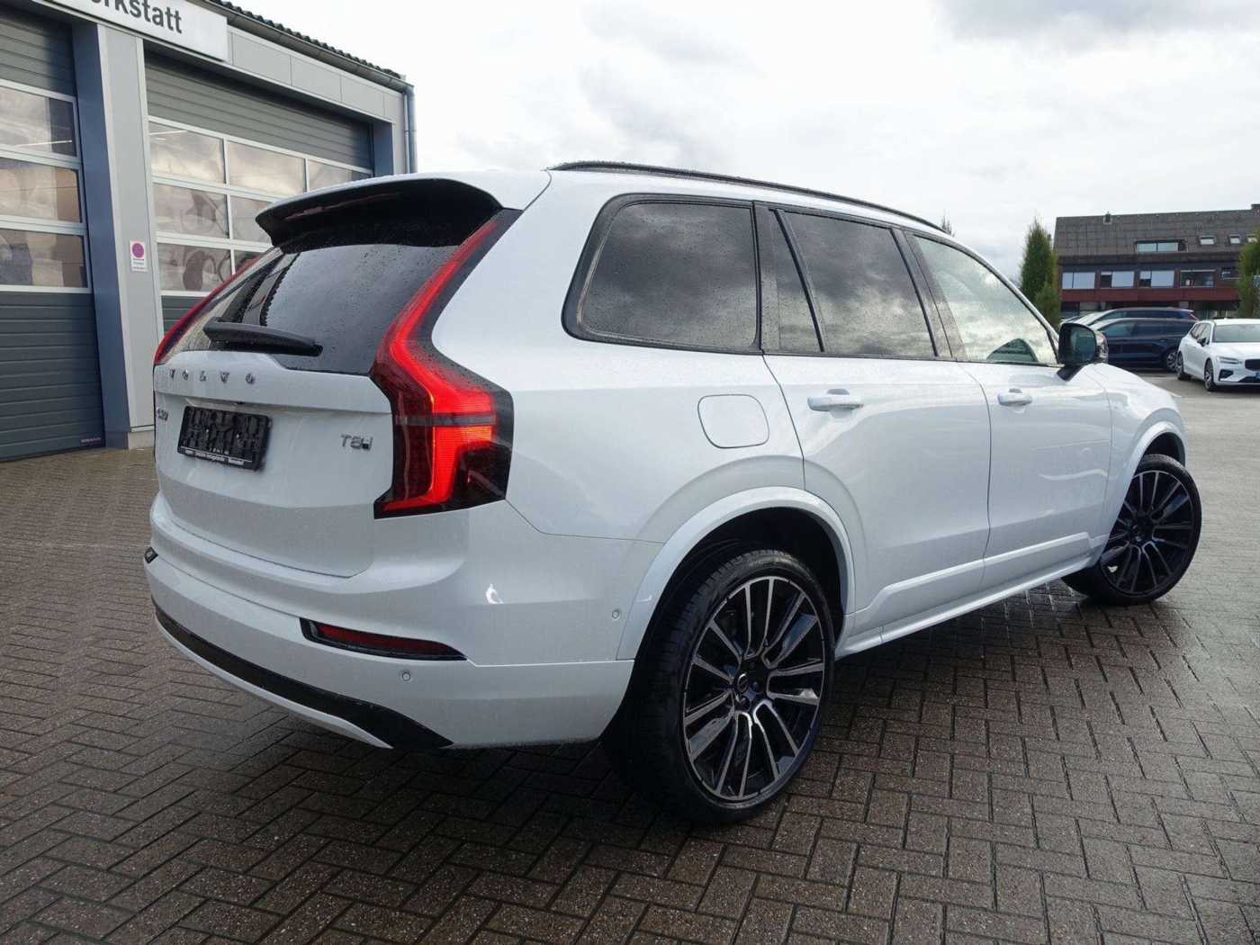 Volvo  Ultra Dark T8 AWD Plug-in Hybrid/AHK/HeadUP