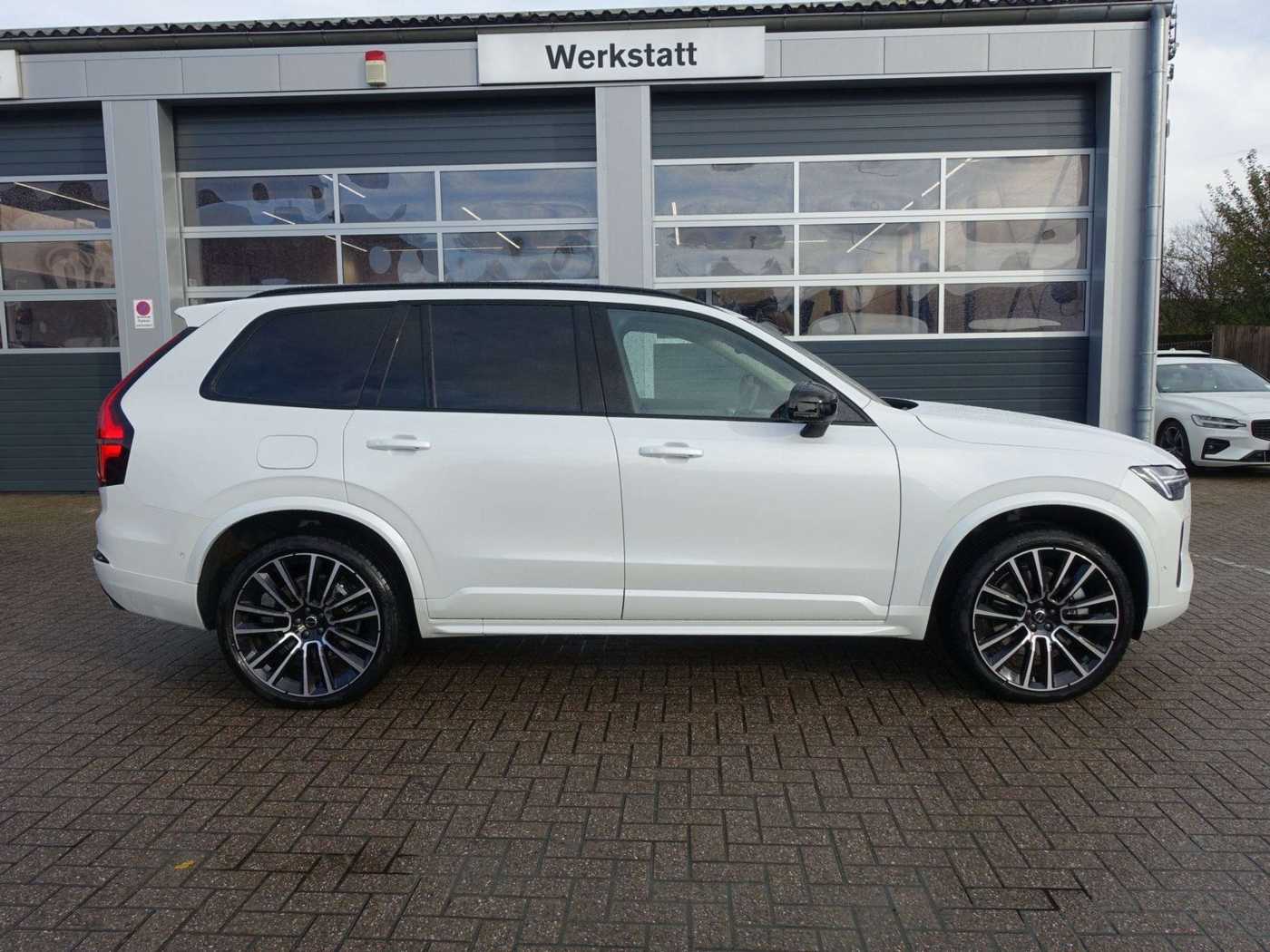 Volvo  Ultra Dark T8 AWD Plug-in Hybrid/AHK/HeadUP