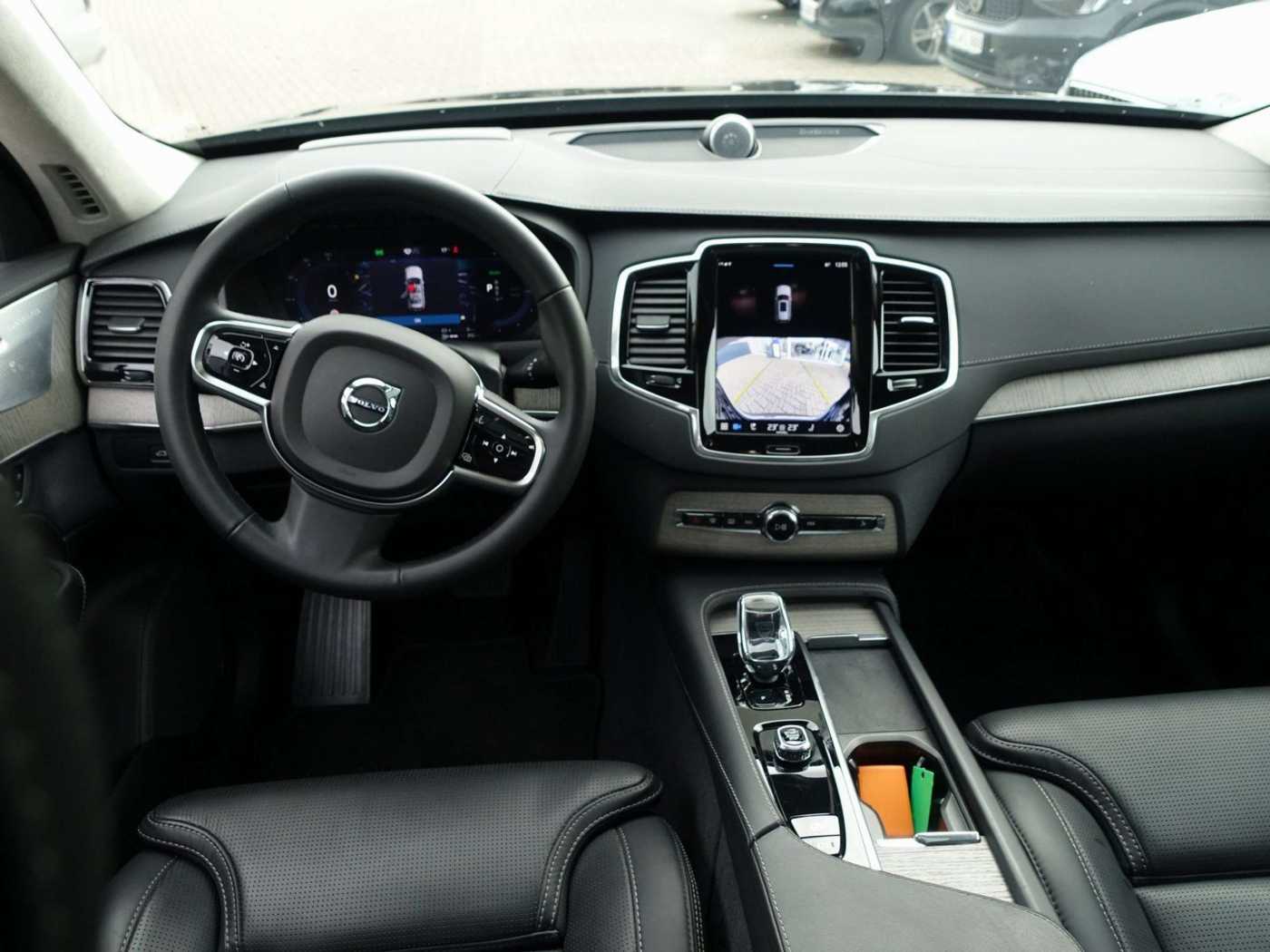 Volvo  T8 AWD Ultimate Dark/360°/B&W/FourC/AHK