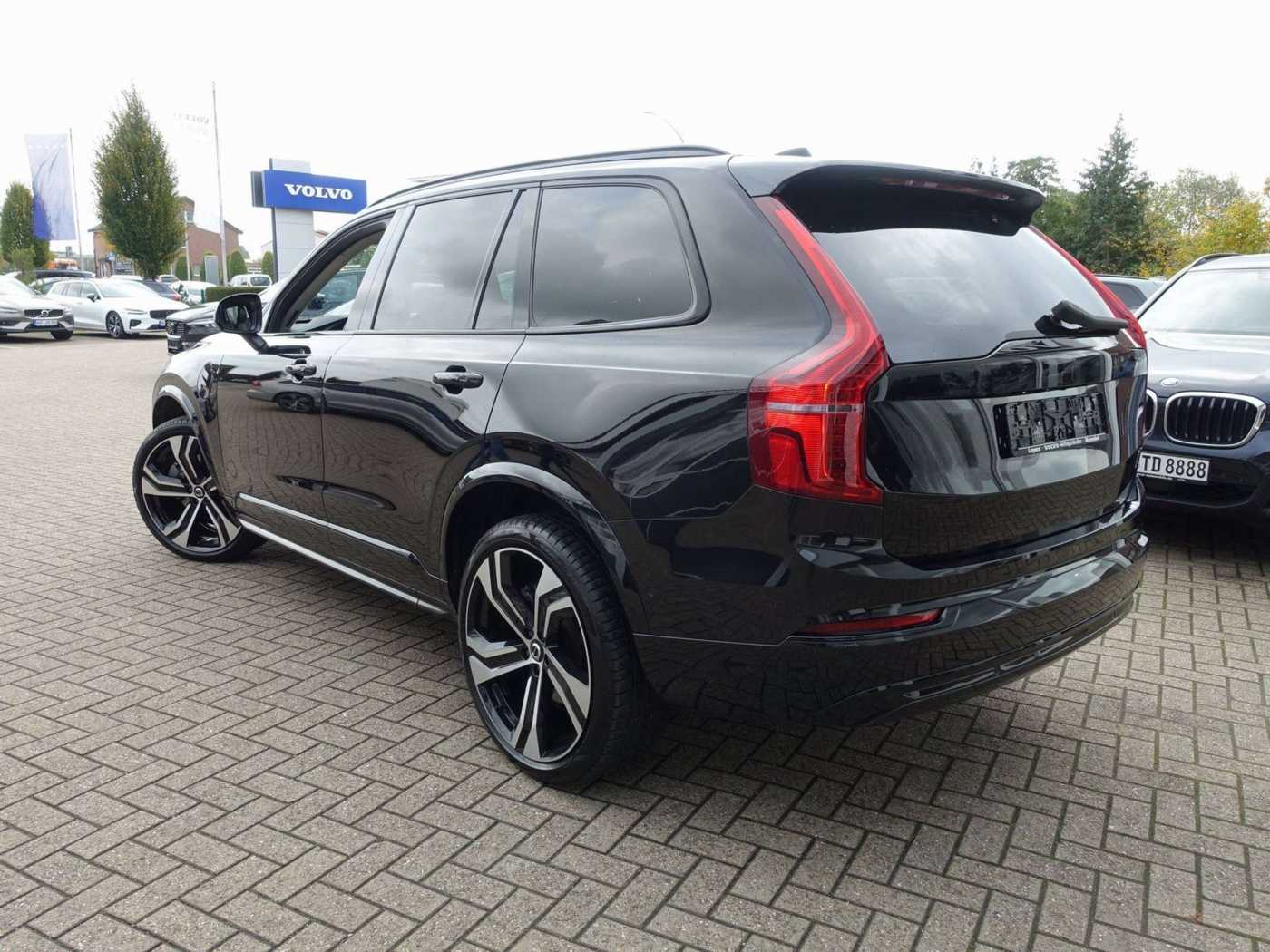 Volvo  T8 AWD Ultimate Dark/360°/B&W/FourC/AHK