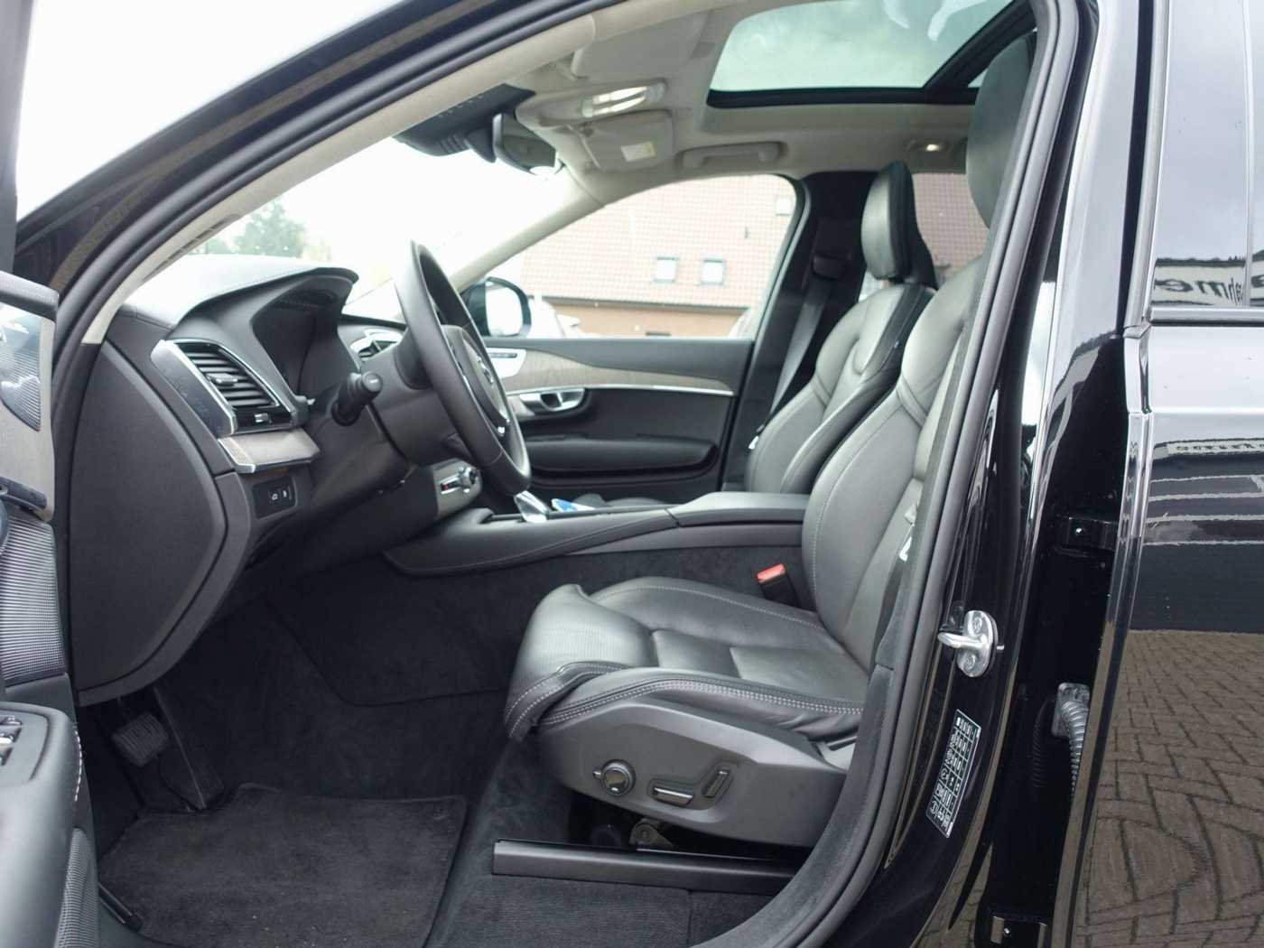 Volvo  T8 AWD Ultimate Dark/360°/B&W/FourC/AHK