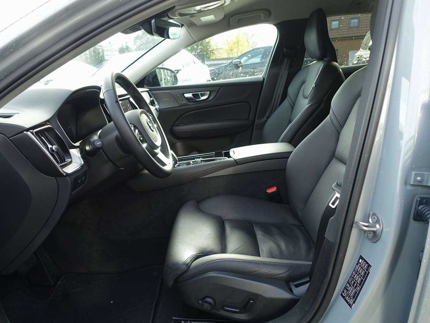 Volvo  T6 AWD Plus Dark/Pilot/360°Cam/Pilot/BLIS