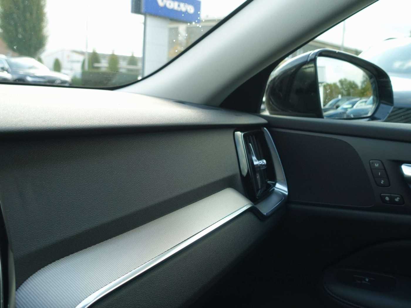 Volvo  Recharge T6 AWD Plus Dark/Kamera/Memory/BLS