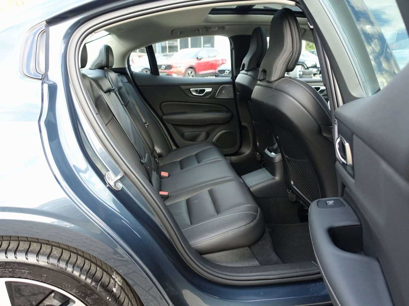 Volvo  Recharge Ultimate T8 AWD/360°Cam/Massage/B&W