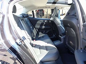 Volvo  Recharge Ultimate T8 AWD/HeadUP/360°/H&K