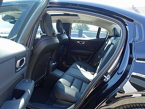 Volvo  Recharge Ultimate T8 AWD/HeadUP/360°/H&K