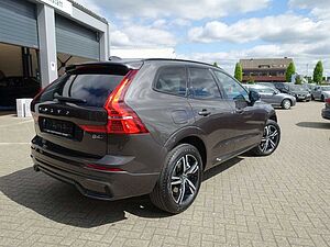 Volvo  B4 AWD R-Design/Kamera/H&K/AHK/Memory