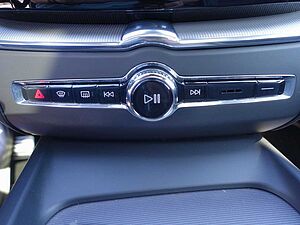 Volvo  T6 AWD Recharge R-Design/AHK/H&K/Pano/CAM