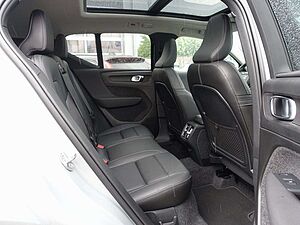 Volvo  Ultra B4 Dark/Pano/BLIS/H&K/Memory/360°