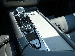 Volvo  Recharge Plus T8 AWD Pano,360°, FourC, LED