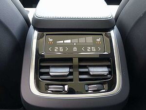 Volvo  Recharge Plus T8 AWD Pano,360°, FourC, LED