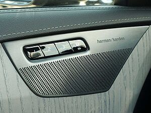 Volvo  Recharge Plus T8 AWD Pano,360°, FourC, LED
