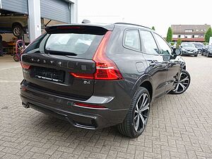 Volvo  B4 Dark/Pano/AHK/Kamera/H&K/Memory/Carplay