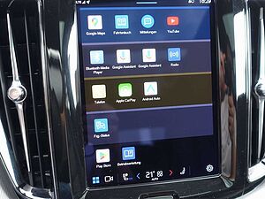 Volvo  B4 Dark/Pano/AHK/Kamera/H&K/Memory/Carplay