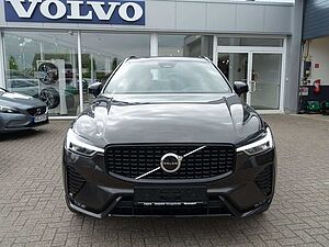 Volvo  B4 Dark/Pano/AHK/Kamera/H&K/Memory/Carplay