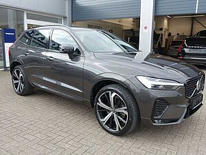 Volvo  B4 Dark/Pano/AHK/Kamera/H&K/Memory/Carplay