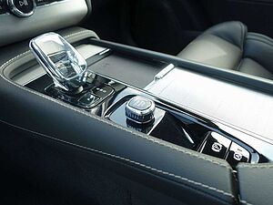 Volvo  Recharge Ultimate T8 AWD/FourC/AHK/B&W/Pano