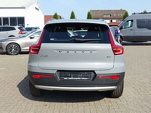 Volvo  Core B3 Mild-Hybrid BLIS/ACC/KAMERA/SHZ