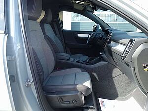 Volvo  Core B3 Mild-Hybrid BLIS/ACC/KAMERA/SHZ