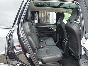 Volvo  Ultra Dark  T8 AWD Plug-in/360°/Massage/B&W