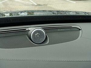 Volvo  Ultra Dark  T8 AWD Plug-in/360°/Massage/B&W