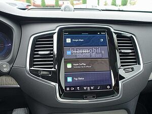 Volvo  Ultra Dark  T8 AWD Plug-in/360°/Massage/B&W