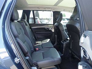 Volvo  Ultra Dark T8 AWD Plug-in Hybrid B&W/360°KA