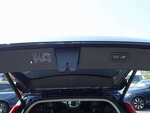 Volvo  Ultra Dark T8 AWD Plug-in Hybrid B&W/360°KA