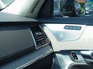 Volvo  Ultra Dark T8 AWD Plug-in Hybrid B&W/360°KA