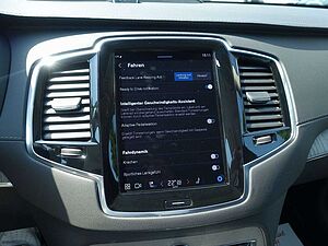 Volvo  Ultra Dark T8 AWD Plug-in Hybrid B&W/360°KA
