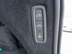 Volvo  Plus Bright T8 Recharge AWD B&W/LUFT/AHK